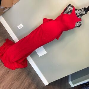 Red Evening Prom Dress . NEW